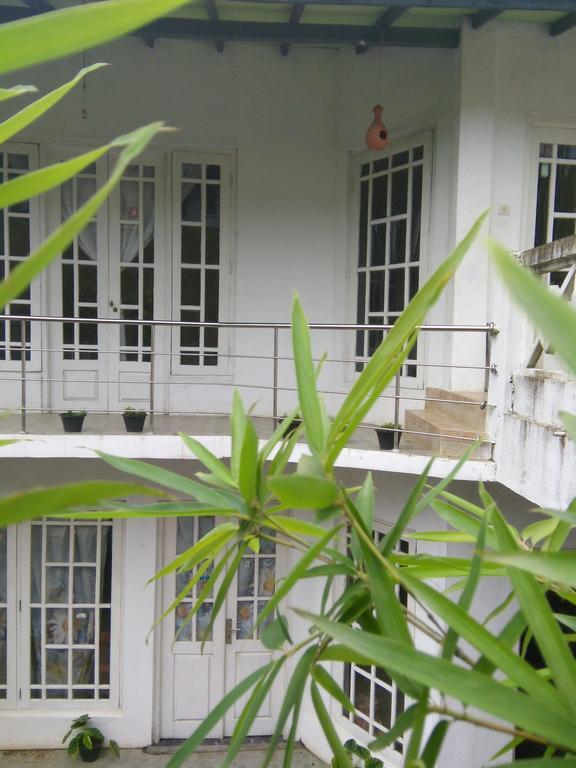 Niwasa House Hotell Hatton Exteriör bild